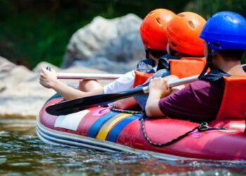 Pengalaman Rafting Pertama Kali, Tips dan Trik