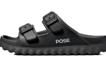 Perbedaan Sandal Pose dan Posee
